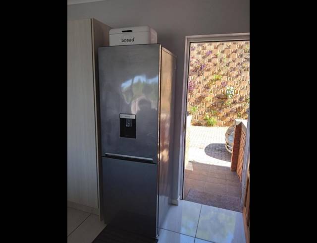 1 BEDROOM APARTMENT FOR SALE IN SEA PARK